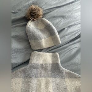 Knit Sweater & matching winter Pom hat